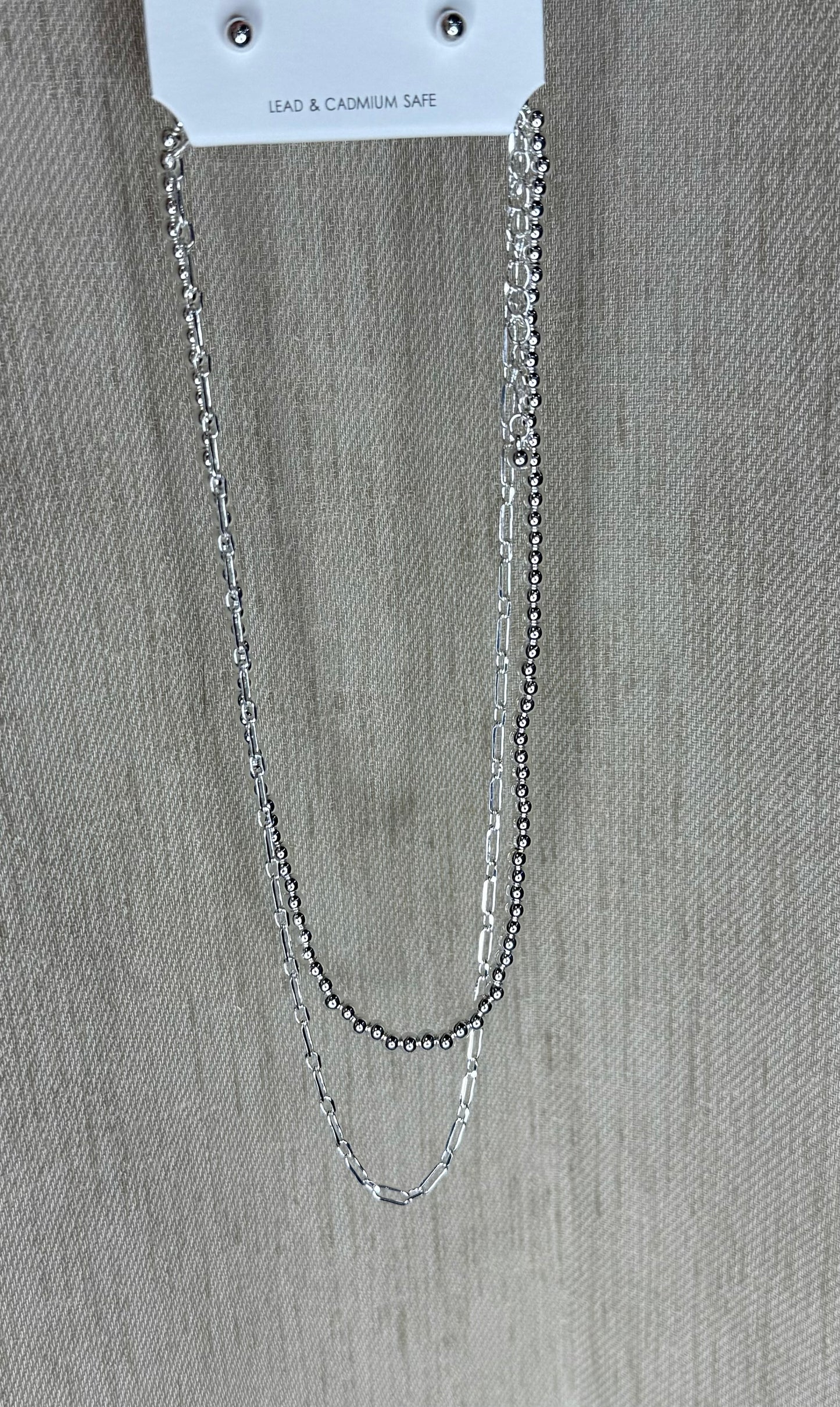 Silver beaded/chain Necklace with Stud earrings
